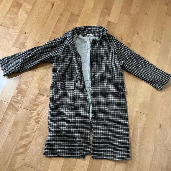 Brown coat - Picture 4 of 5